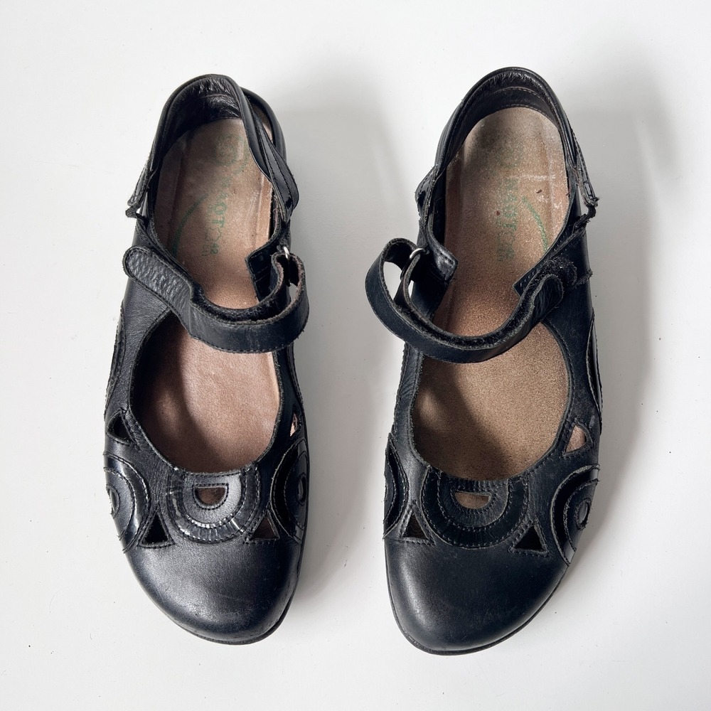 Naot Mary Jane‎ Sandals Size 42 Black Leather Cutout Comfort Walking Shoes Flats